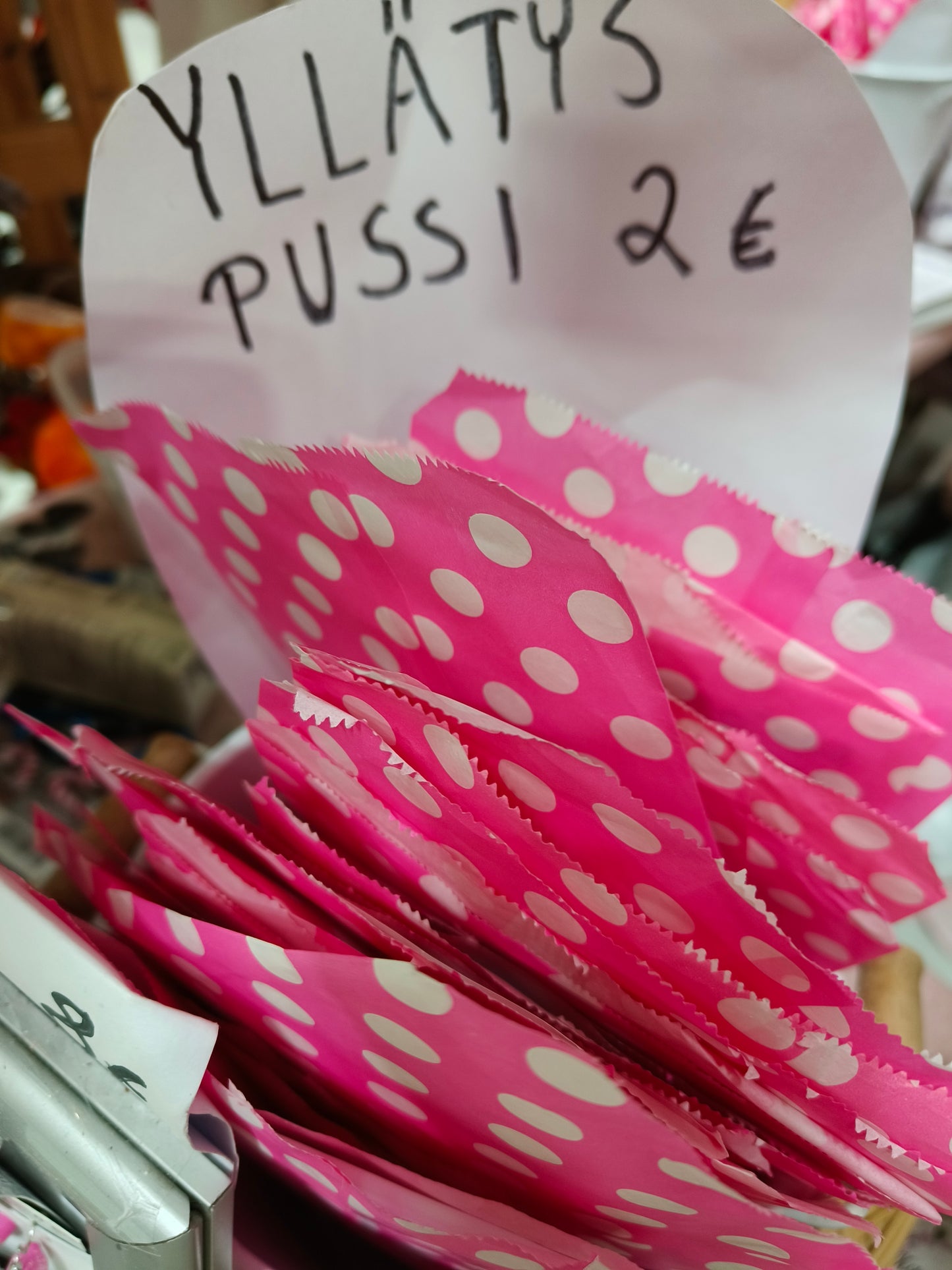 Yllätyspussi korvakorut