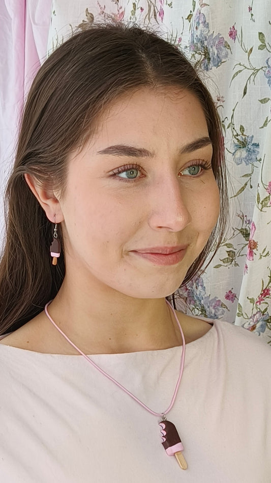 Mansikkaeskimo Kaulakoru