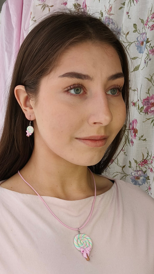 Vaahtokarkkitikkari Kaulakoru