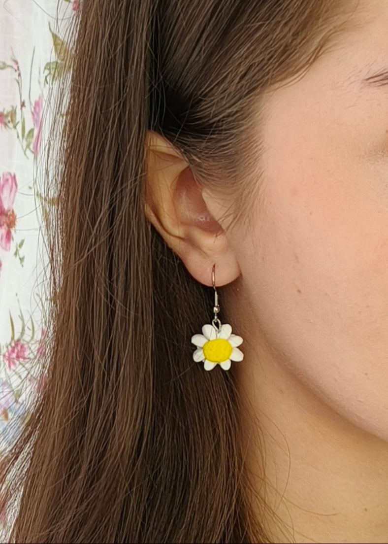 Daisy Earrings, Dangling