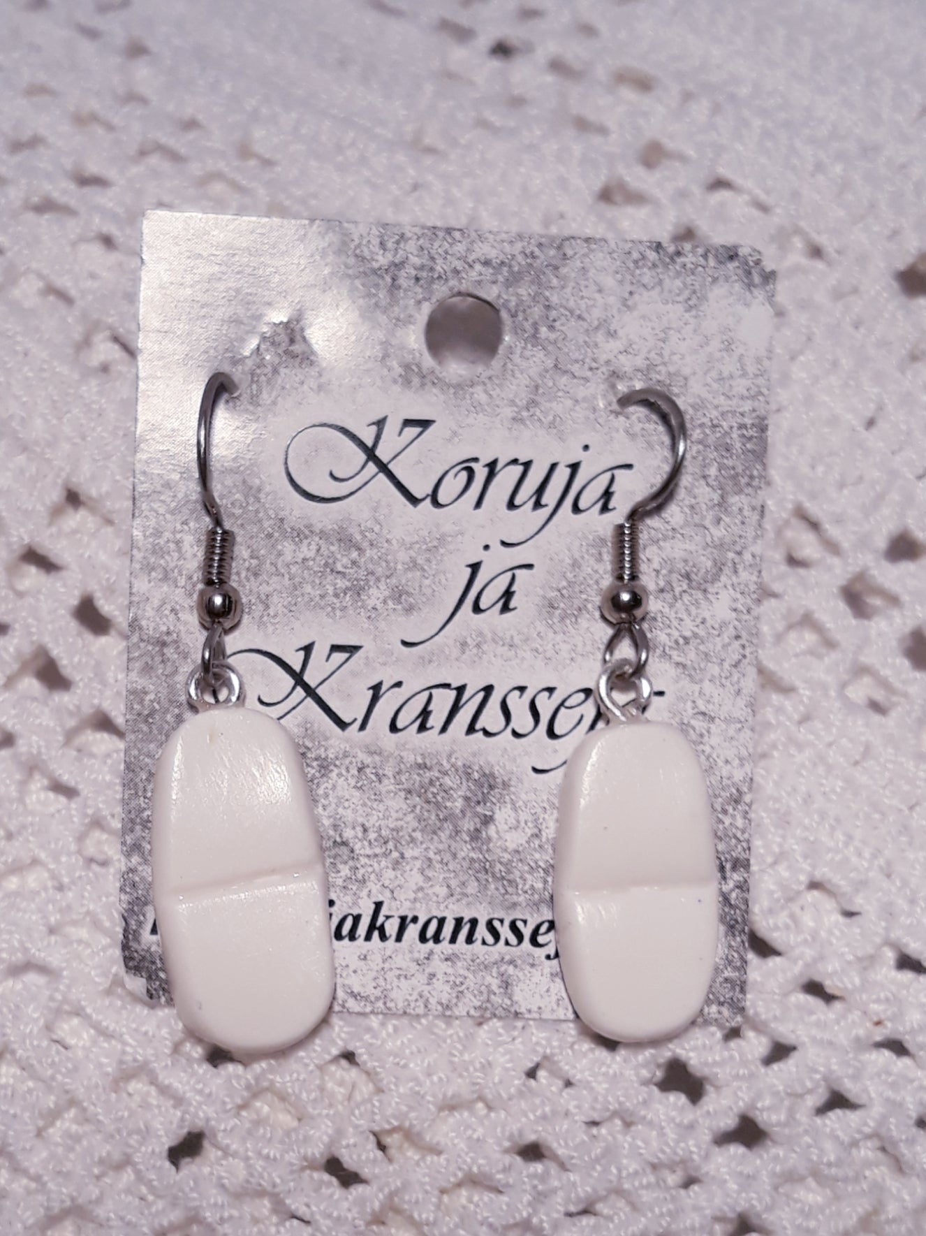 Lääke Korvakorut, Roikkuvat